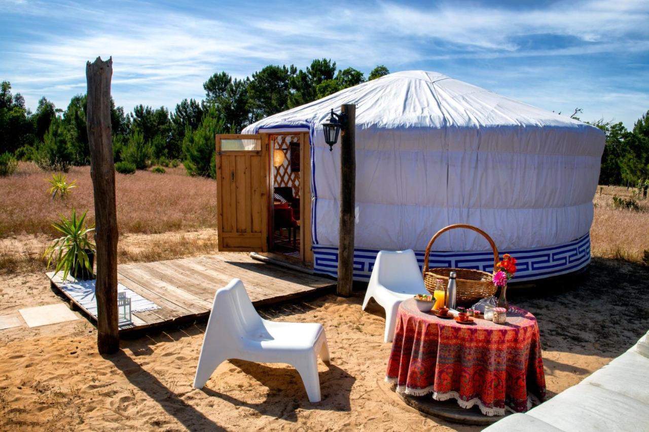 Goodmuda Tipi's Hotel Grandola Bagian luar foto